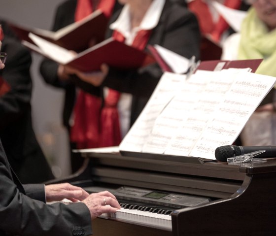 Koren tijdens het slotconcert van de kuurconcerten, © GfW