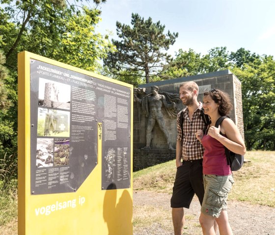 Infotafeln auf Vogelsang IP, © Eifel Tourismus GmbH, D. Ketz